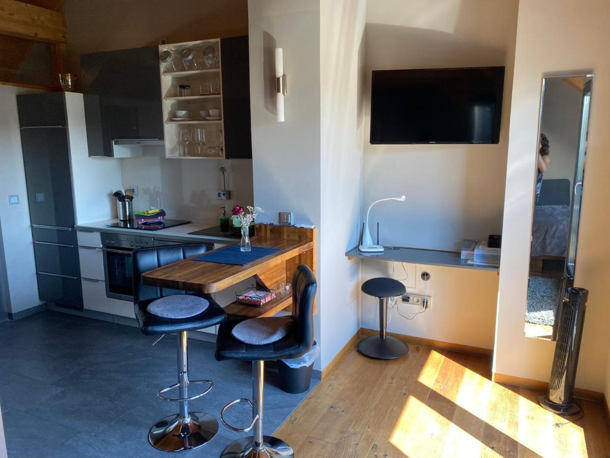 Apartment Mit Dachloggia ซาร์ลุย ภายนอก รูปภาพ